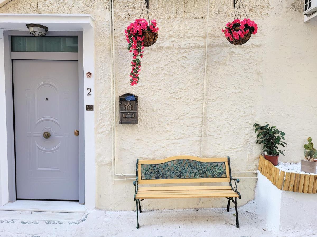 Bella Ciao Guest House Athena Bagian luar foto